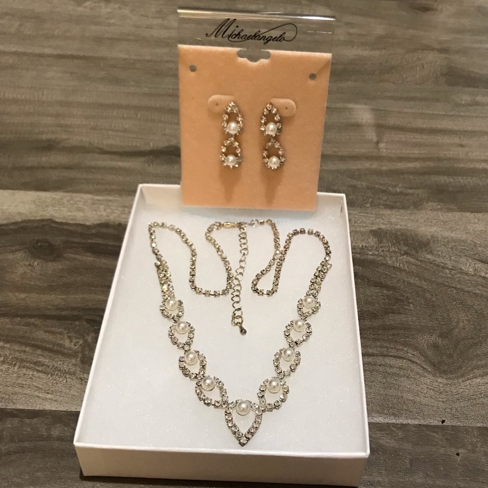 Michaelangelo Bridal Earring and Necklace set